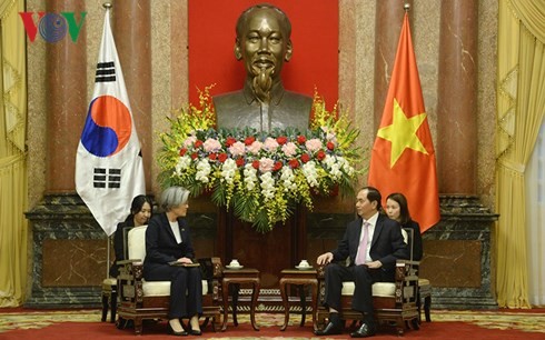 Президент Вьетнама принял министра иностранных дел Республики Корея - ảnh 1