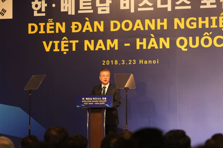 В Ханое прошел вьетнамо-южнокорейский бизнес-форум - ảnh 2