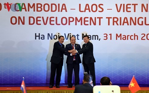 Совместное заявление по итогам 10-го саммита Треугольника развития «Камбоджа-Лаос-Вьетнам» - ảnh 3