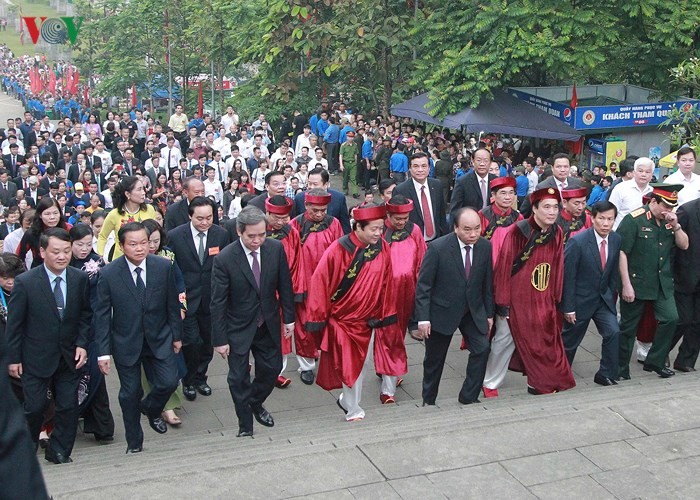 Состоялась церемония зажигания благовоний в память о королях Хунгах - ảnh 2