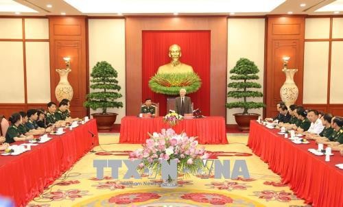 Нгуен Фу Чонг принял делегацию лучших профсоюзных работников ВНА - ảnh 1