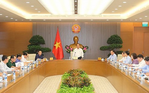 Постоянное бюро правительства Вьетнама обсудило подготовку к саммиту ВЭФ-АСЕАН 2018 - ảnh 1