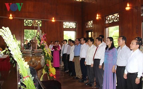 Во Вьетнаме проходят различные мероприятия в честь Дня независимости страны - ảnh 1