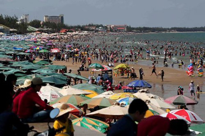 Вьетнам откликнулся на Международный день очистки побережья - ảnh 1