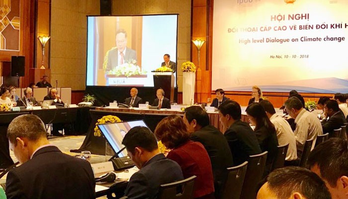 Вьетнам строго выполняет международные обязательства по борьбе с изменением климата - ảnh 1