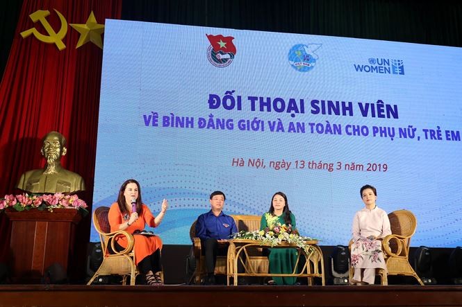 Вьетнам уделяет внимание вопросам гендерного равенства и безопасности женщин и детей - ảnh 1