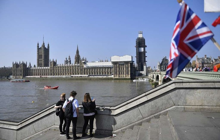 Британский парламент в третий раз отверг соглашение с ЕС по Brexit - ảnh 1