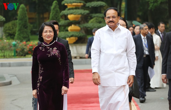 Вице-президент Вьетнама провела переговоры с индийским коллегой - ảnh 1