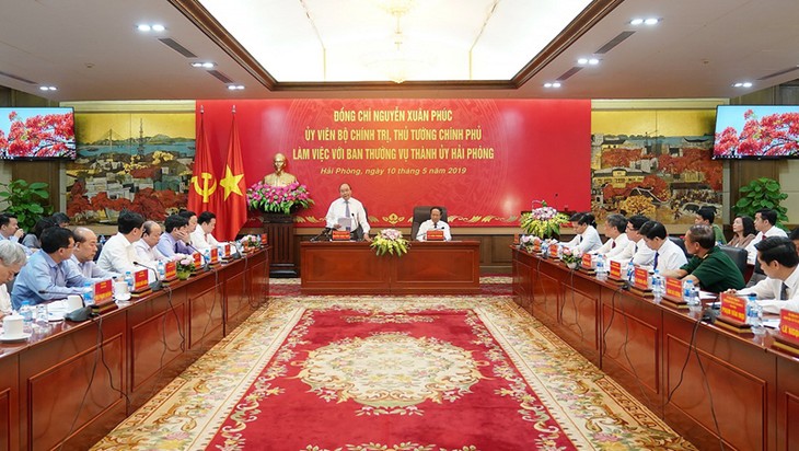 Нгуен Суан Фук провел рабочую встречу с руководством города Хайфона - ảnh 1