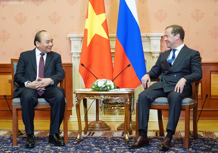 Нгуен Суан Фук провел переговоры с Дмитрием Медведевым - ảnh 3