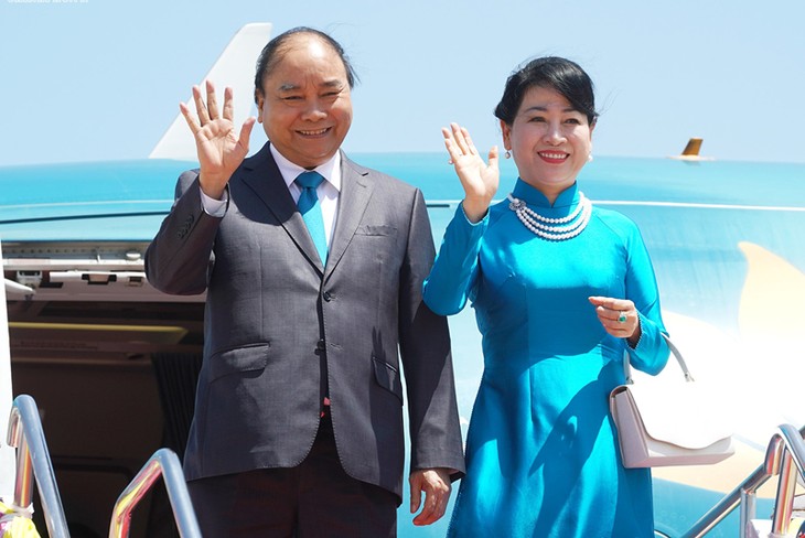Премьер Вьетнама прибыл в Бангкок для участия в 34-м саммите АСЕАН - ảnh 1