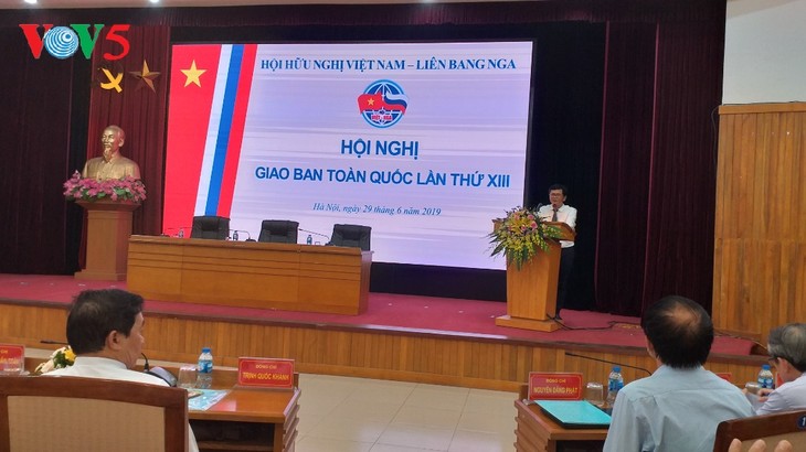 Общество вьетнамо-российской дружбы на пути к 70-летию дипотношений между двумя странами - ảnh 2