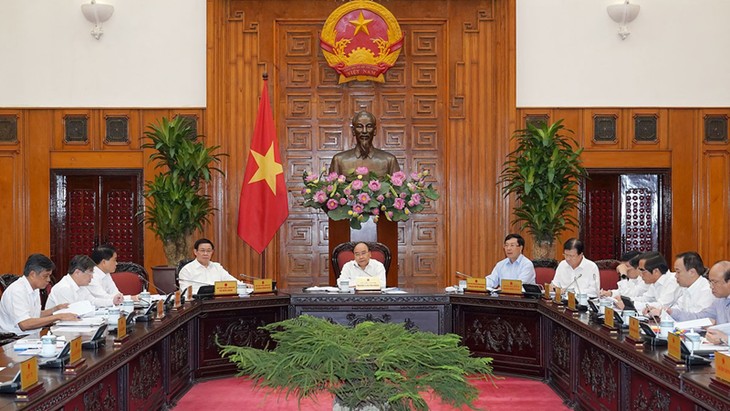 Постоянное бюро правительства Вьетнама провело заседание по развитию ключевых экономических зон - ảnh 1