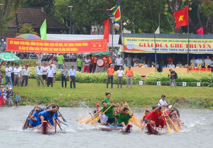 Во Вьетнаме проходят различные мероприятия в честь Дня независимости страны - ảnh 3