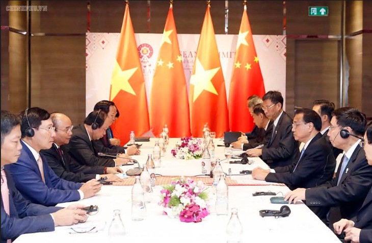 Премьер Вьетнама провел встречи на полях 35-го саммита АСЕАН - ảnh 2