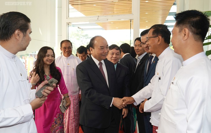 Нгуен Суан Фук посетил инвестиционные объекты вьетнамских предприятий в Мьянме - ảnh 1