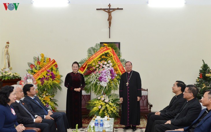 Нгуен Тхи Ким Нган поздравила католиков Ханоя с наступающим Рождеством - ảnh 1