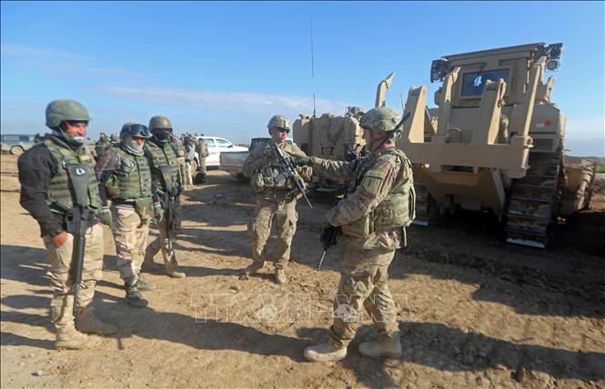 По военной базе США в Ираке нанесли ракетный удар - ảnh 1