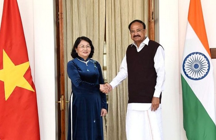 Данг Тхи Нгок Тхинь провела переговоры с вице-президентом Индии - ảnh 1