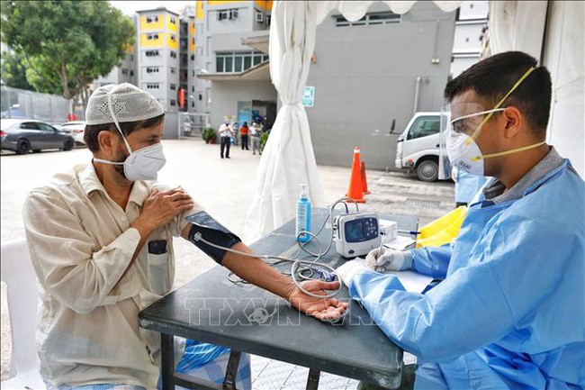 В Сингапуре два гражданина Вьетнама заразились коронавирусом - ảnh 1