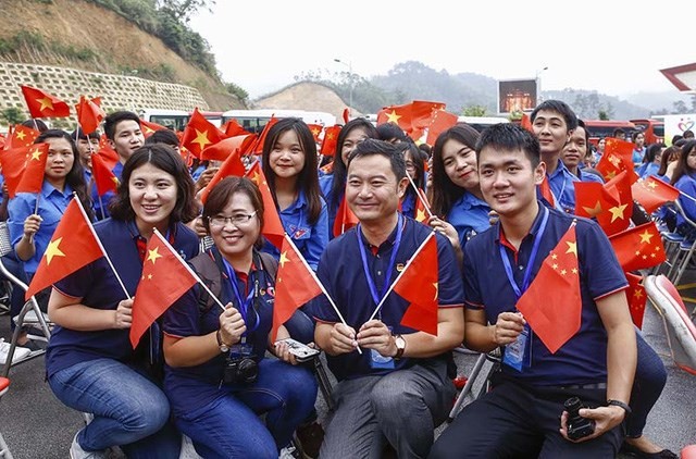 Ouverture du 3ème festival de la jeunesse Vietnam-Chine - ảnh 1