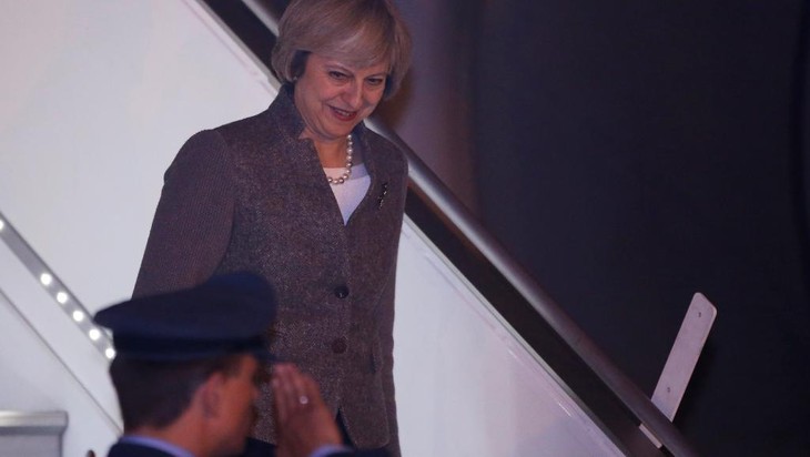 Theresa May en Inde, première visite bilatérale hors de l'Europe - ảnh 1