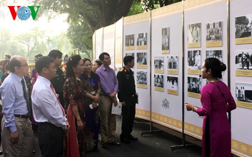 Exposition sur les activités diplomatiques du président Ho Chi Minh  - ảnh 1