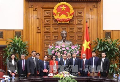 Nguyen Xuan Phuc reçoit les dirigeants de certaines sociétés chinoises - ảnh 1