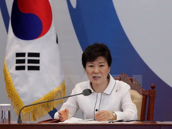 Park Geun-hye attend la décision de la Cour constitutionnelle  - ảnh 1