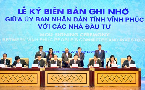 Conférence sur la promotion des investissements à Vinh Phuc - ảnh 1