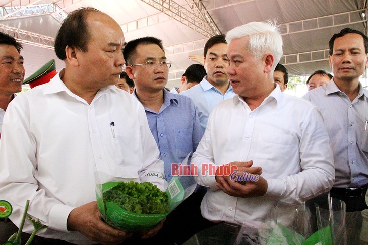 Le Premier ministre en tournée à Binh Phuoc - ảnh 1