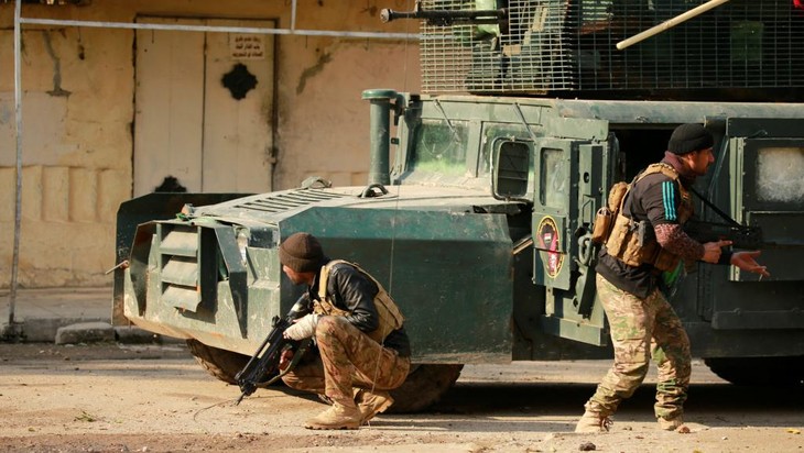 Irak: des milliers de civils toujours pris au piège dans la bataille de Mossoul - ảnh 1