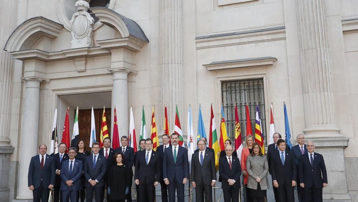 Espagne: les présidents des régions réunis, sauf les Catalans et les Basques - ảnh 1