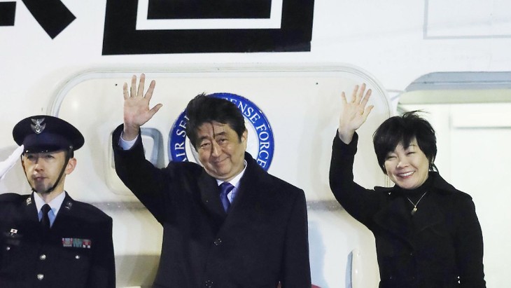 Japon: Abe en route pour Washington avec des promesses d'emplois - ảnh 1
