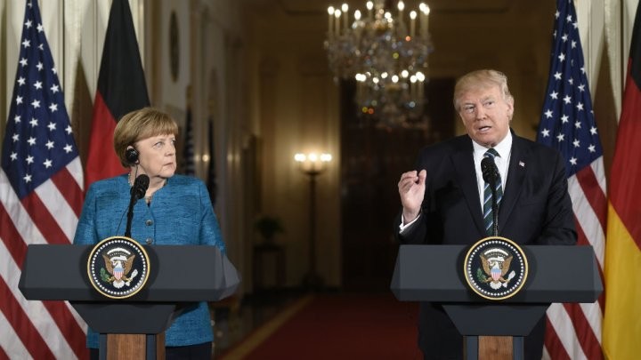 A la Une: rencontre entre Donald Trump et Angela Merkel - ảnh 1