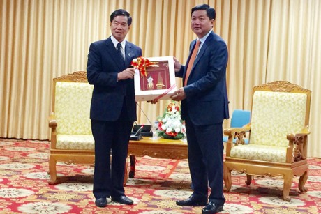 Dynamiser la coopération entre Ho Chi Minh-ville et Vientiane - ảnh 1