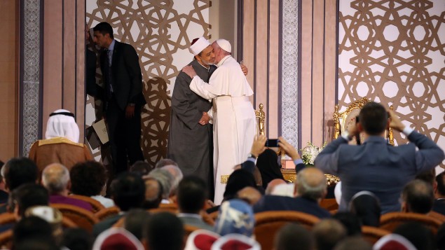 Le pape au Caire pour renouer le dialogue avec l'islam - ảnh 1