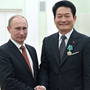   L’émissaire spécial de Moon Jae-in rencontre Vladimir Poutine - ảnh 1