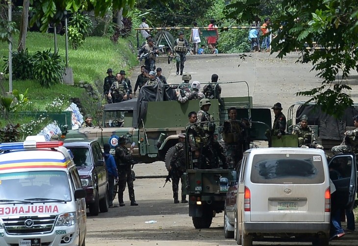   Philippines: L'armée bombarde des islamistes proches de Daech - ảnh 1