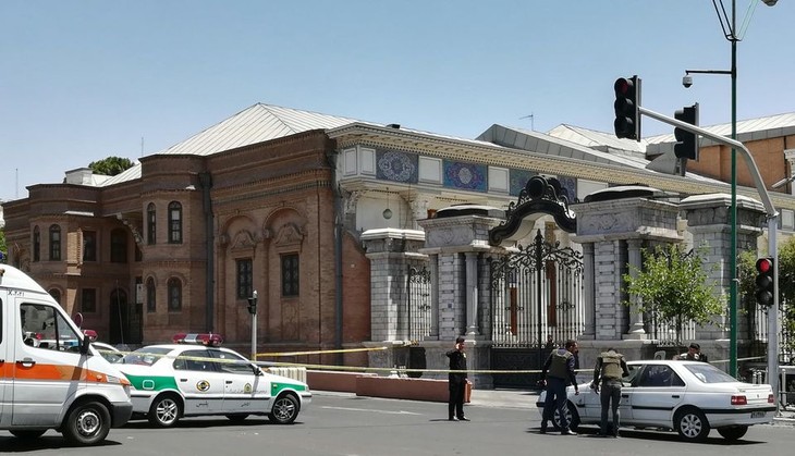 L'Etat islamique revendique ses premiers attentats à Téhéran - ảnh 1