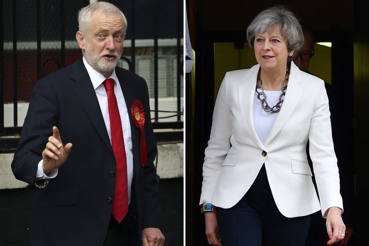 Royaume-Uni : Jeremy Corbyn appelle Theresa May à la démission  - ảnh 1