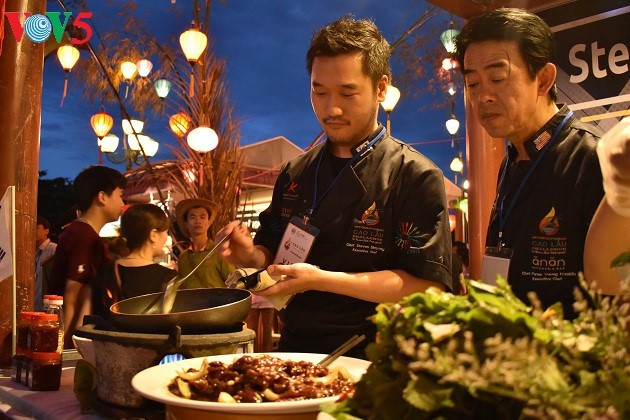 Le Cao Lau revisité par des chefs cuisiniers internationaux - ảnh 2