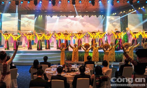 Un programme artistique pour la promotion du tourisme vietnamien - ảnh 1