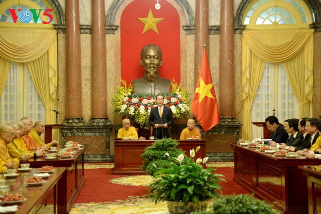 Tran Dai Quang rencontre une délégation de l’Eglise bouddhique du Vietnam - ảnh 1