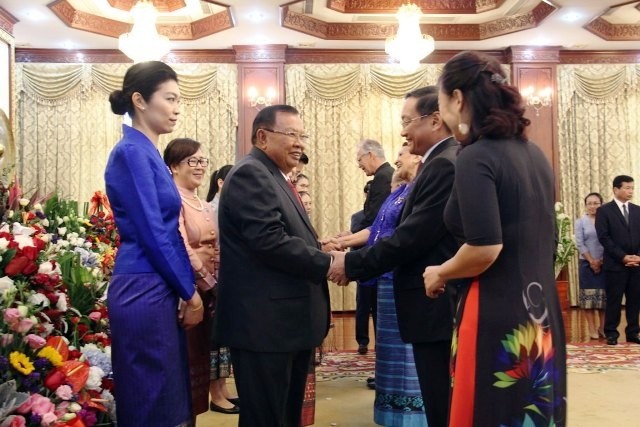 Fête nationale du Laos: messages de félicitation des dirigeants vietnamiens - ảnh 1