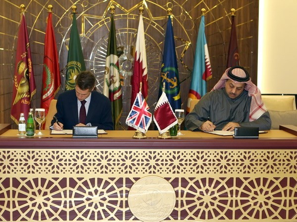 Inquiétude et diplomatie poussent le Qatar à acheter plus d'armes - ảnh 1