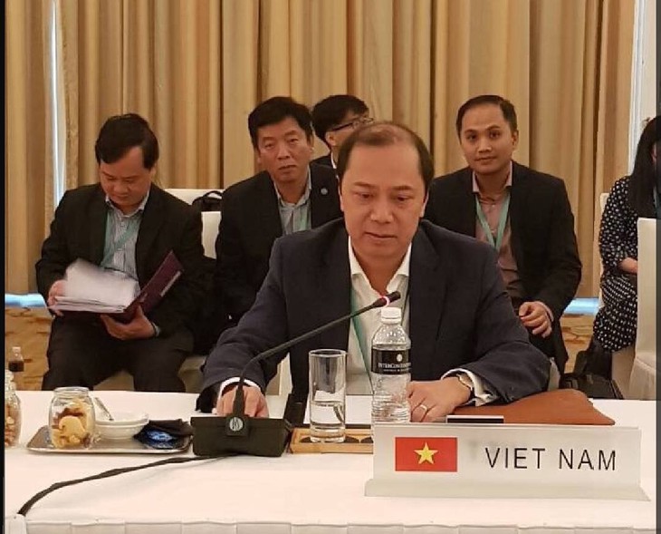 Le Vietnam à une conférence consultative de l’ASEAN - ảnh 1