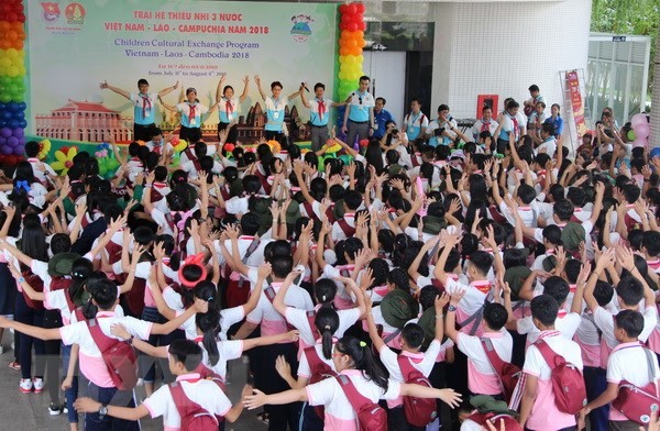 Ouverture de la colonie de vacances d'été pour enfants Vietnam-Laos-Cambodge 2018  - ảnh 1