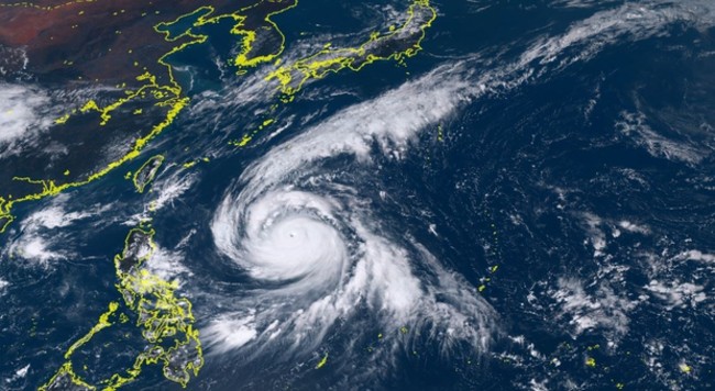 Le typhon Kong-rey fait 2 morts, un disparu et 470 personnes déplacées en République de Corée - ảnh 1