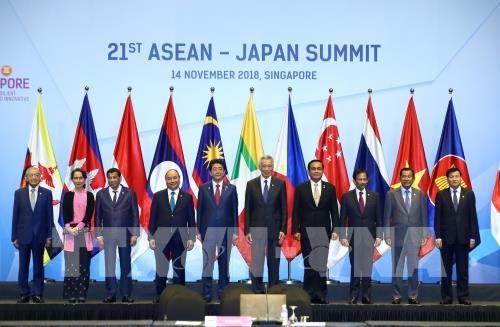 Nguyên Xuân Phuc aux sommets ASEAN-Japon et ASEAN-Russie - ảnh 1